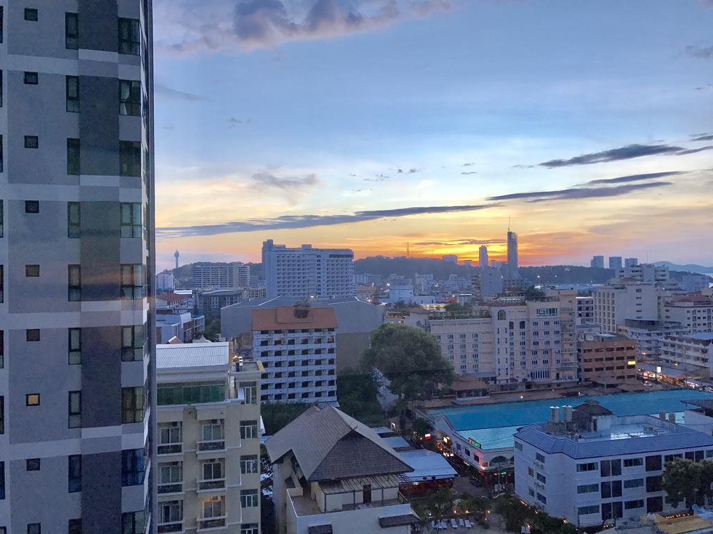Base Central Pattaya By Alex Экстерьер фото